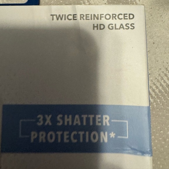 Insignia iPad Hard‎ Screen Protector. New in box. 10th Generation.9H Hardness. - Picture 4 of 11